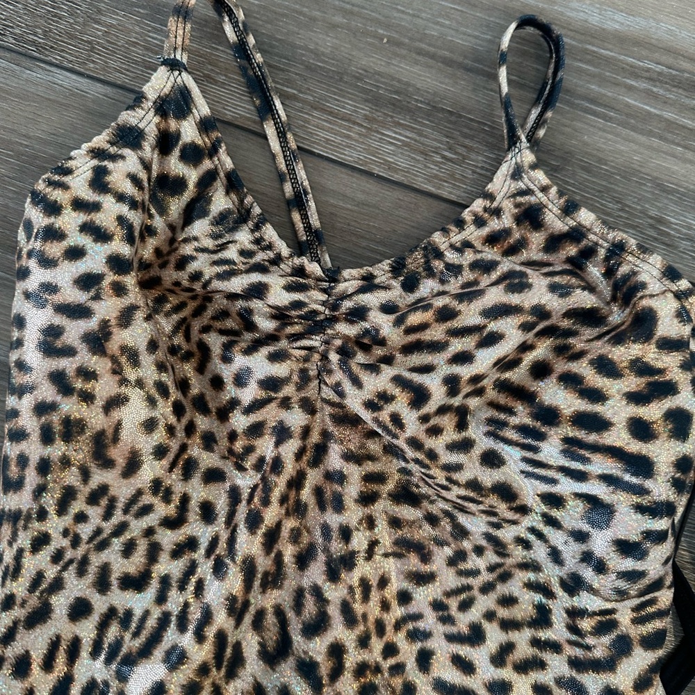 Custom-made /leopard top with black shorts and tutu girls 6 Dance Costume. 💃 - Picture 3 of 6